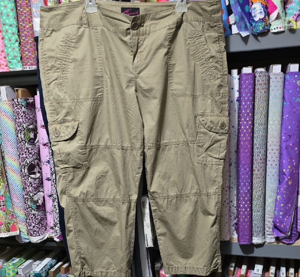 Torrid Khaki Cargo Capris for Women